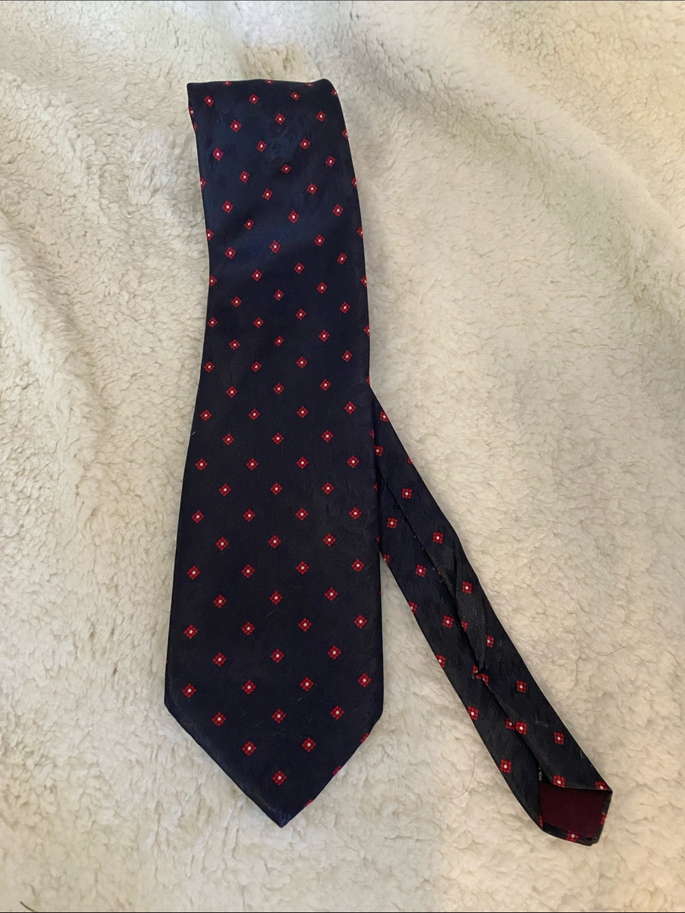 Classic Navy Tie with Red Micro-Diamond Pattern
